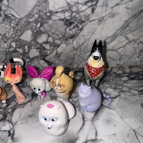 Lot Of 11 The Secret Life Of Pets 2 Figures Tiger Dog Rooster Tiny Daisy Gidget - Picture 4 of 4